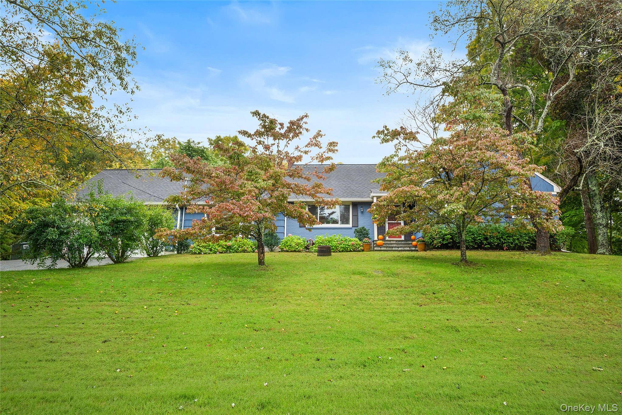 15 Garlen RD, Katonah, NY 10536