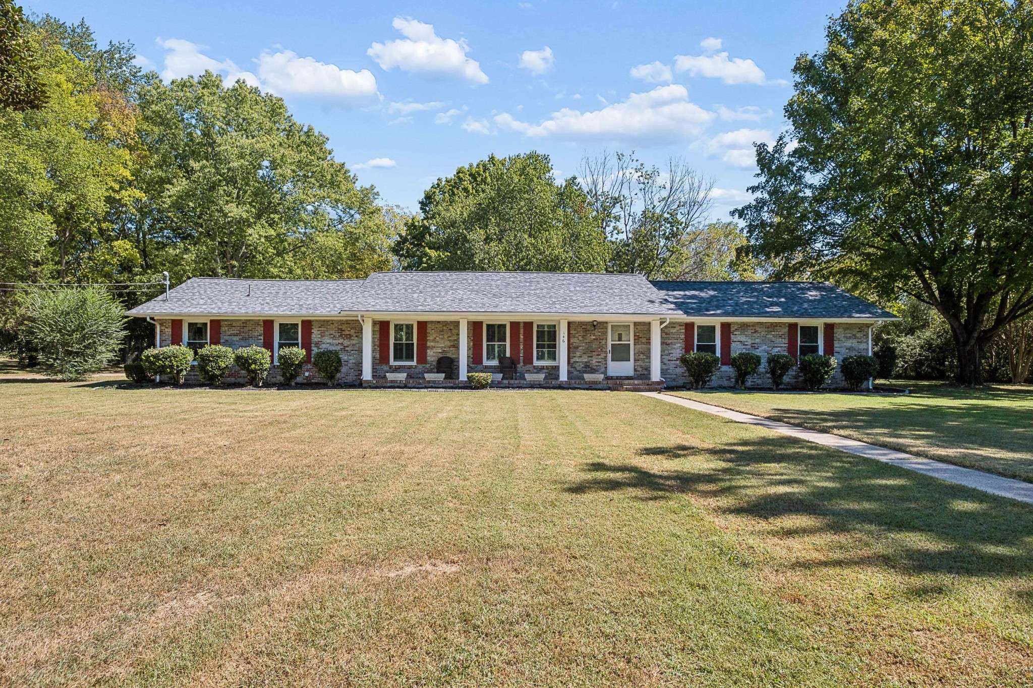 146 W Clearview Dr, Murfreesboro, TN 37128