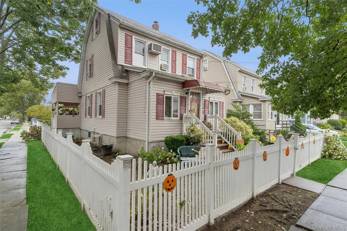 128 Fairfield ST, Valley Stream, NY 11581