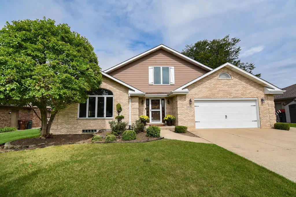6928 154th PL, Oak Forest, IL 60452