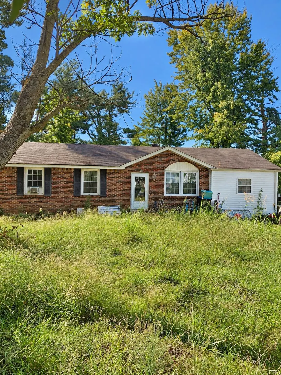 311 Meadow LN, Portland, TN 37148