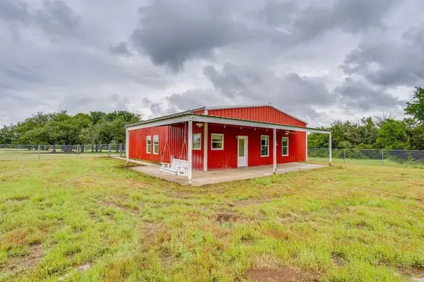 400 S 10th Avenue, Palo Pinto, TX 76472