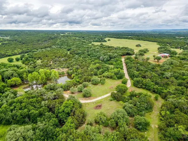 400 S 10th Avenue, Palo Pinto, TX 76472