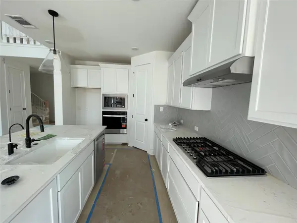 19504 Janke CV, Pflugerville, TX 78660