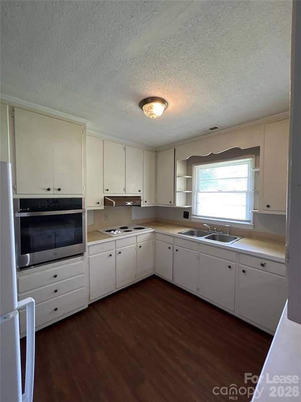 401 Jenny ST, Gastonia, NC 28054