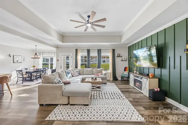 203 Garden View LN, Shelby, NC 28152