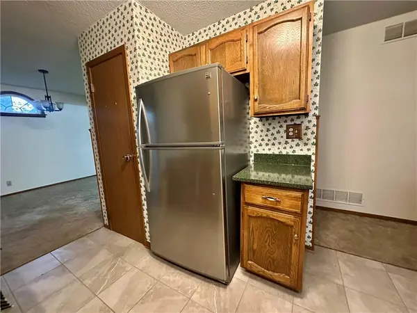 140 White Ridge DR, Maryville, MO 64468