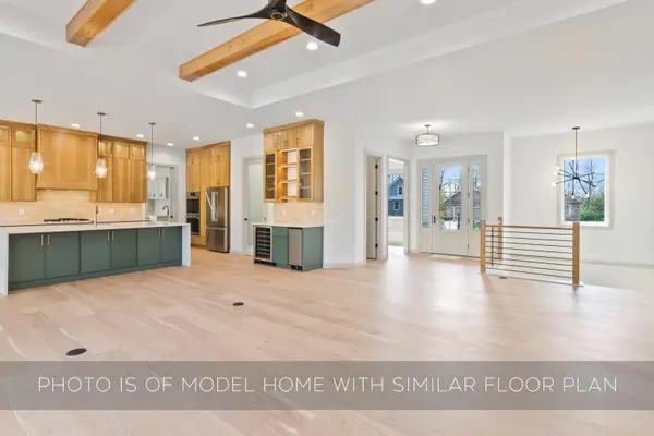 53300 Summer Breeze DR, South Bend, IN 46637