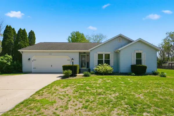 10424 Courtney LN, Granger, IN 46530-5813