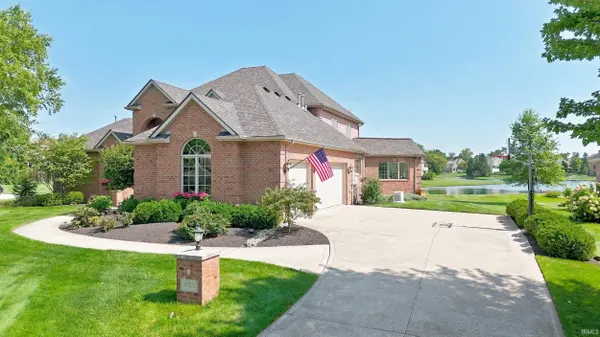 405 Royal Crest DR, Fort Wayne, IN 46814
