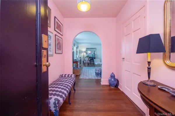 270 Bronxville RD #A51, Bronxville, NY 10708