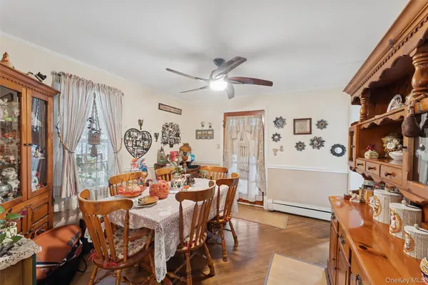 128 Fairfield ST, Valley Stream, NY 11581