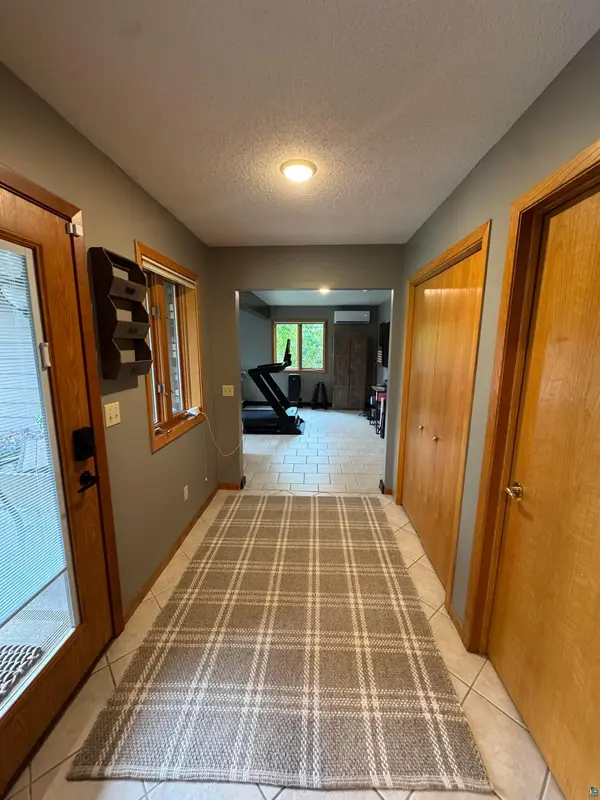 10 Falls Ave, Carlton, MN 55718