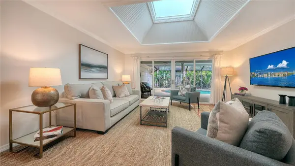 4887 PEREGRINE POINT CIR E, Sarasota, FL 34231