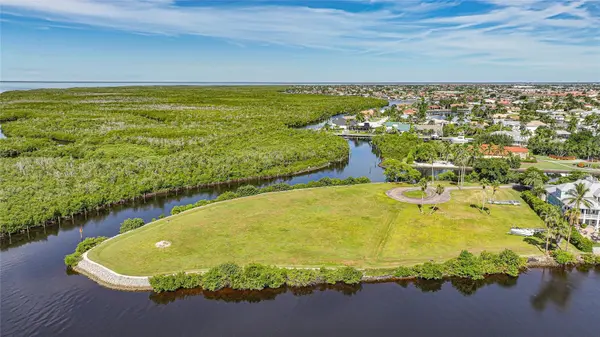 5600 SEA EDGE DR, Punta Gorda, FL 33950