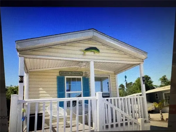 32 GRASSY LAKE CIR, Lake Placid, FL 33852