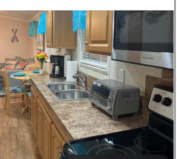 32 GRASSY LAKE CIR, Lake Placid, FL 33852