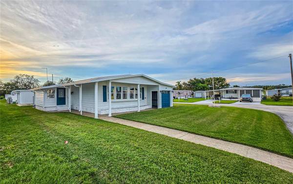 5421 MOHAWK ST, Zephyrhills, FL 33542