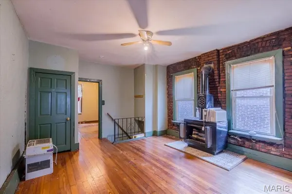 4347 Fyler AVE, St Louis, MO 63116