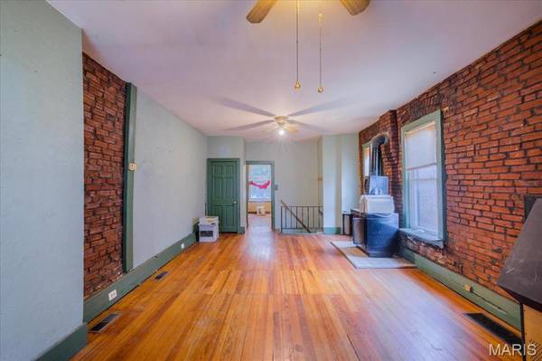 4347 Fyler AVE, St Louis, MO 63116