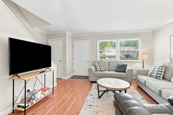 3109 Sunburst DR, Bettendorf, IA 52722