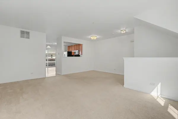 792 RIVER MILL Pkwy, Wheeling, IL 60090
