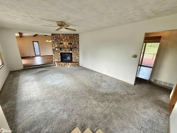 539 E 11Th ST, Carroll, IA 51401