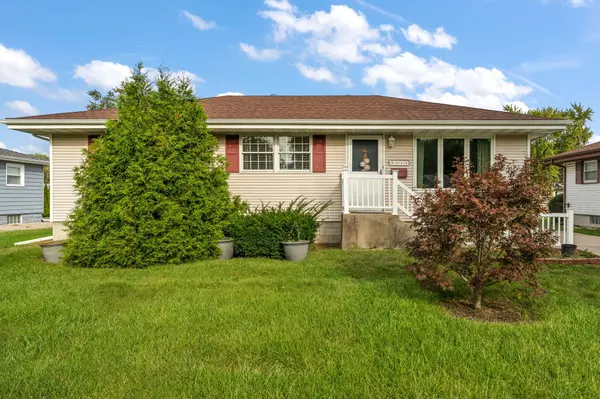 8013 Columbia AVE, Munster, IN 46321