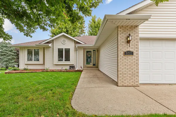 812 Lancer DR NE, Owatonna, MN 55060
