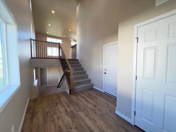 6776 32nd ST S, Fargo, ND 58104