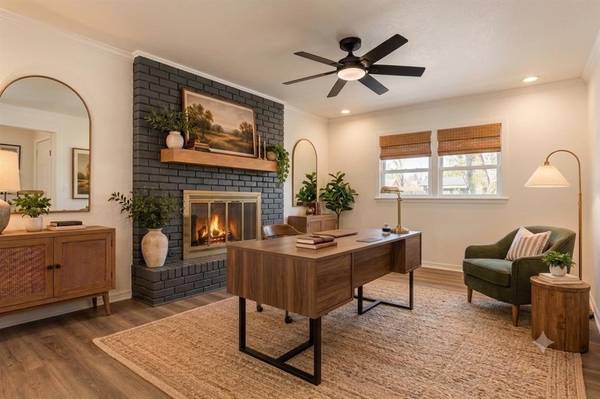 2604 Kings WAY, The Village, OK 73120