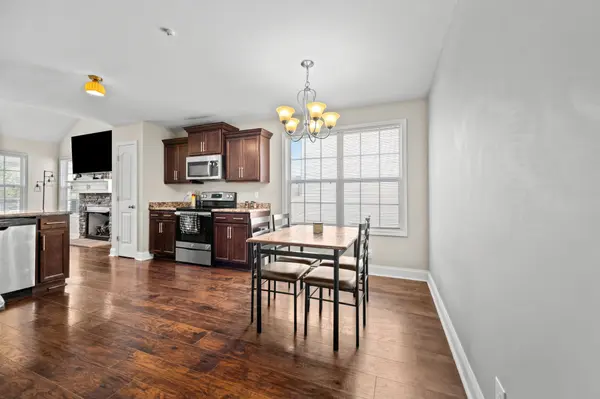 1005 Harding Dr, Clarksville, TN 37042
