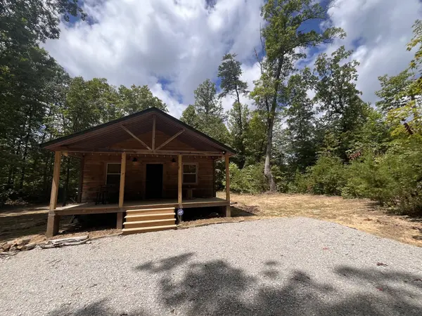 422 Dollar Dr, Altamont, TN 37301