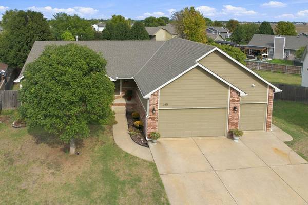2415 Eastridge, Goddard, KS 67052