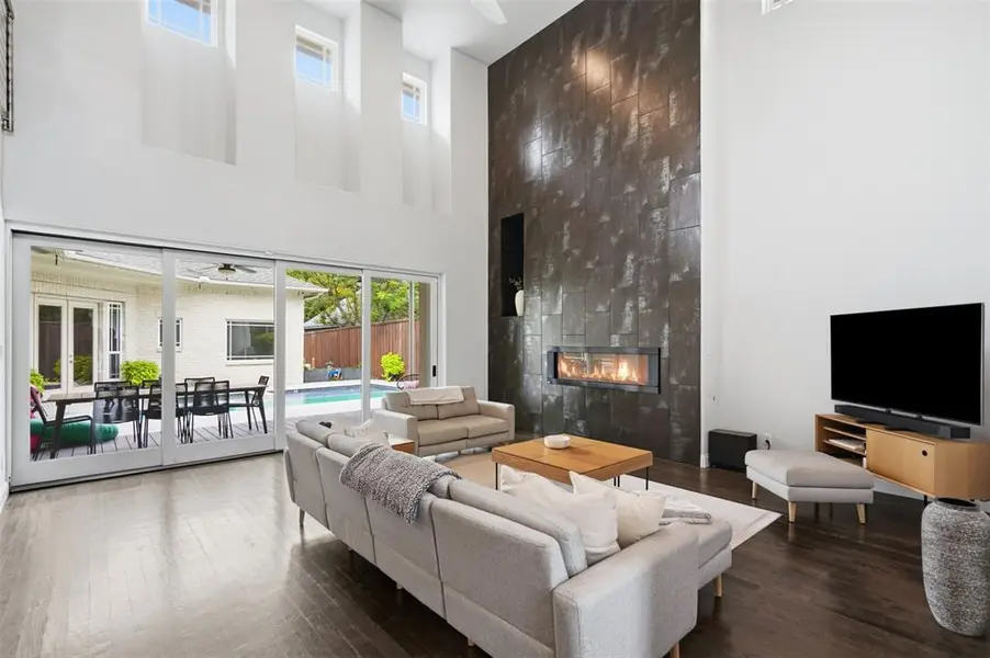 6010 Belmont Avenue, Dallas, TX 75206