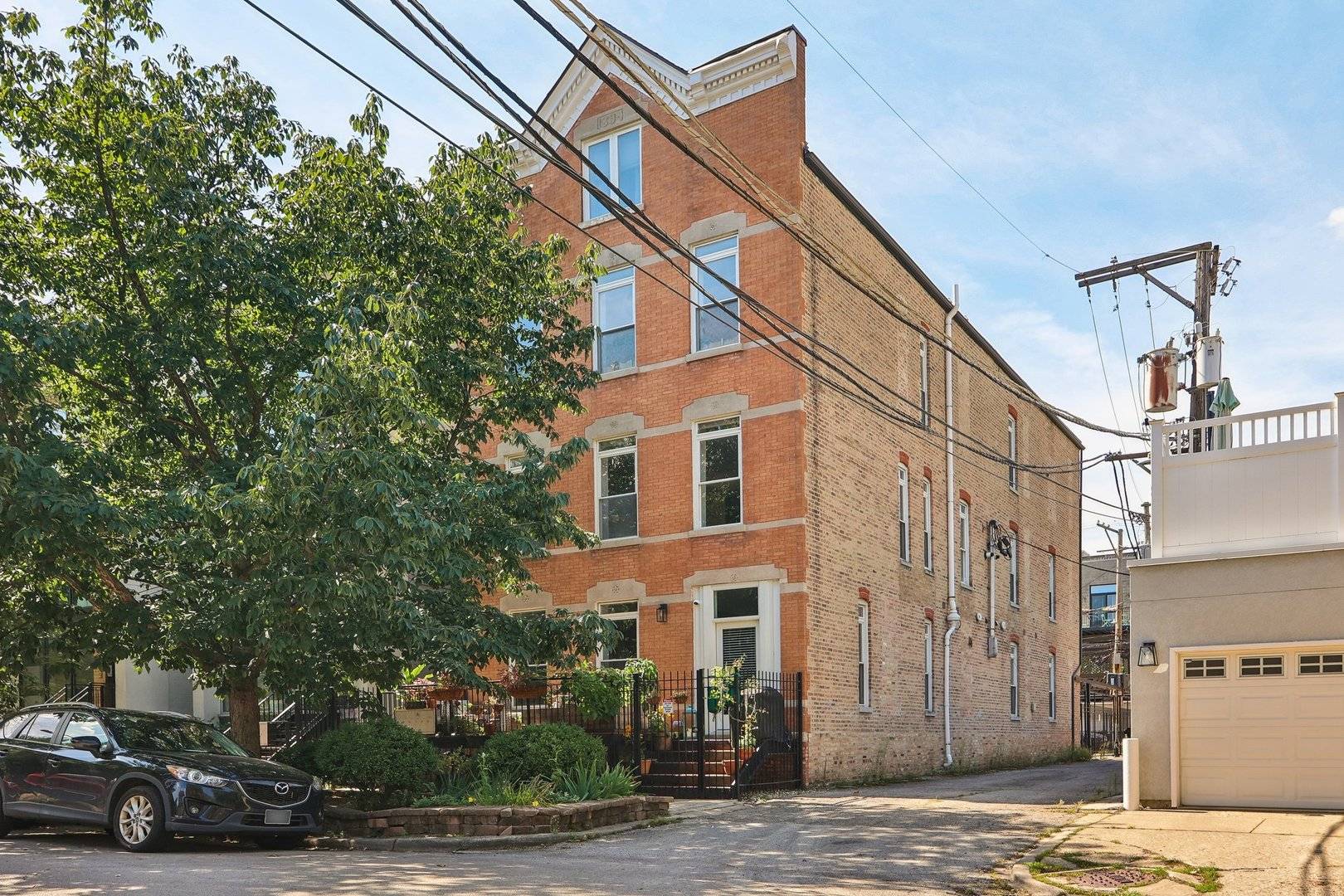 2228 N Hamilton AVE #2F, Chicago, IL 60647