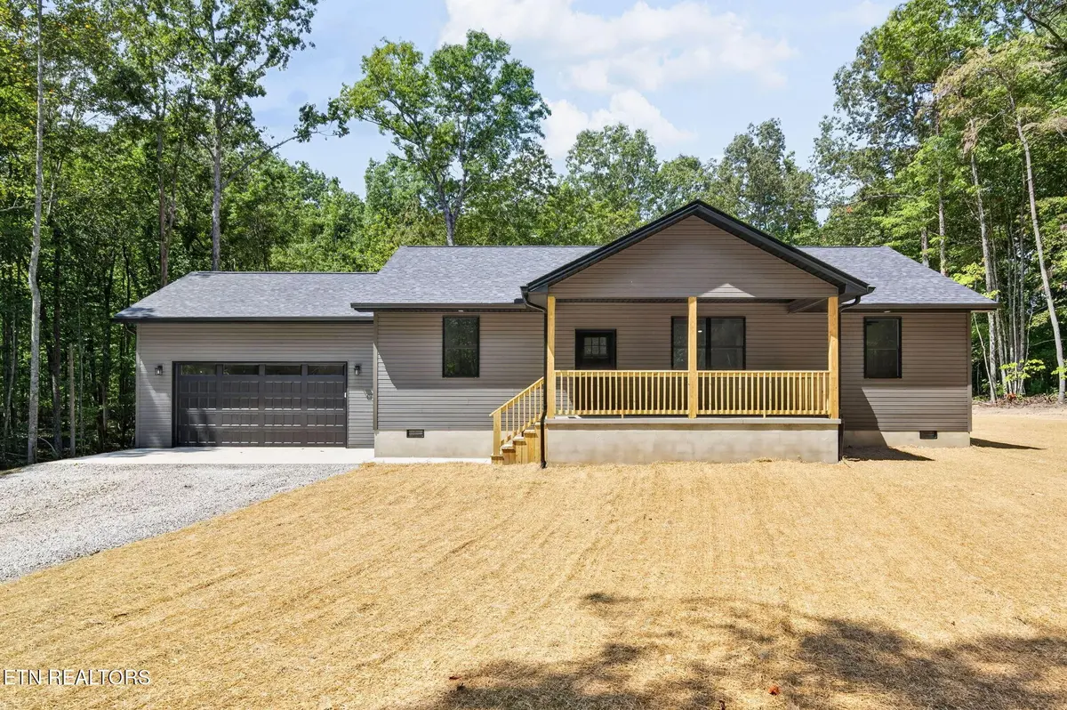 1020 Fox Ridge Drive, Grimsley, TN 38565