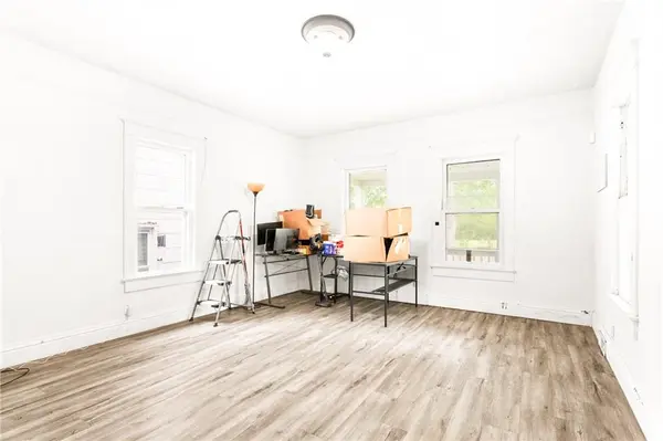 11215 Evans ST, Sugar Creek, MO 64054