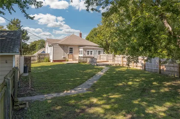 2023 Main ST, St Joseph, MO 64505