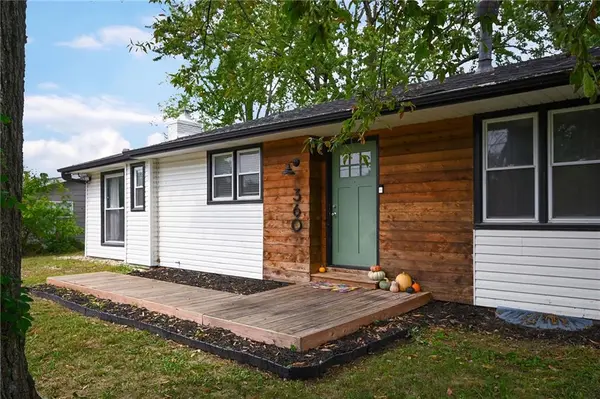 360 S Peculiar DR, Peculiar, MO 64078