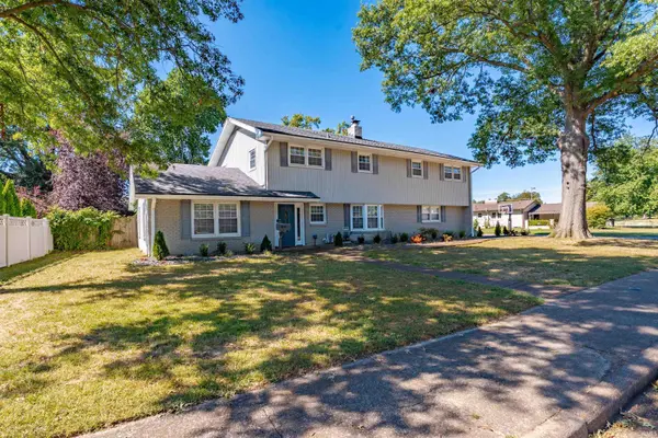 615 Trinity DR, Evansville, IN 47714