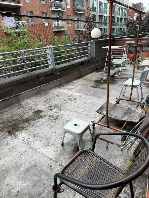 41-05 College Point BLVD #2F, Flushing, NY 11355