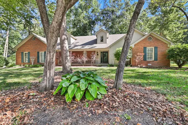 431 N Timber TRL, Greenwood, IN 46142
