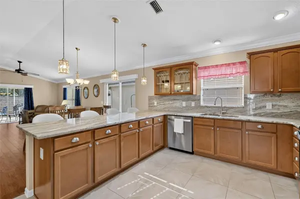 2114 MARLIN PL, The Villages, FL 32162