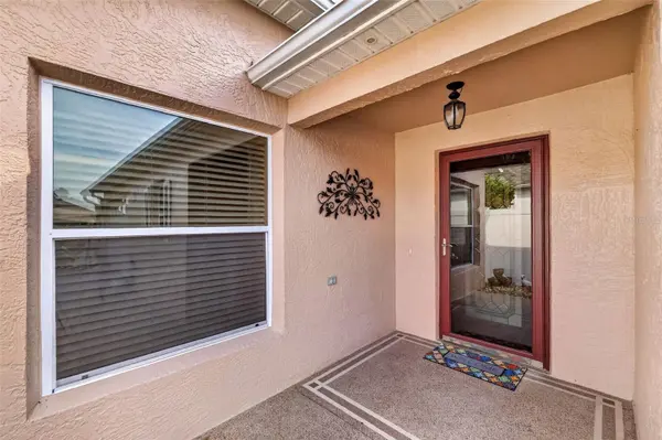 2114 MARLIN PL, The Villages, FL 32162