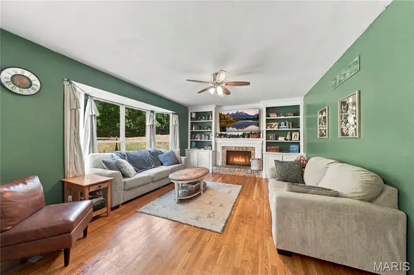 5 Autumn Peak CT, Fenton, MO 63026