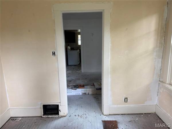 546 Holland AVE, Webster Groves, MO 63119