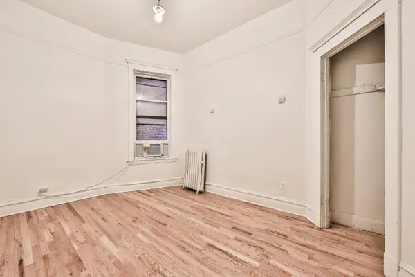 2841 N Clark ST #2N, Chicago, IL 60657