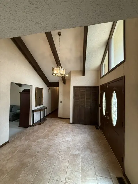 312 S Hershey RD, Bloomington, IL 61704