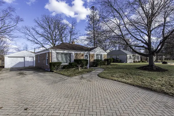 400 7th AVE, Libertyville, IL 60048